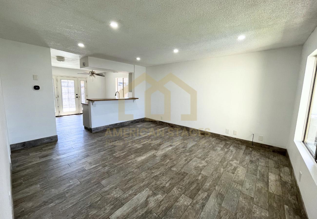 916 North M Place – photo 4