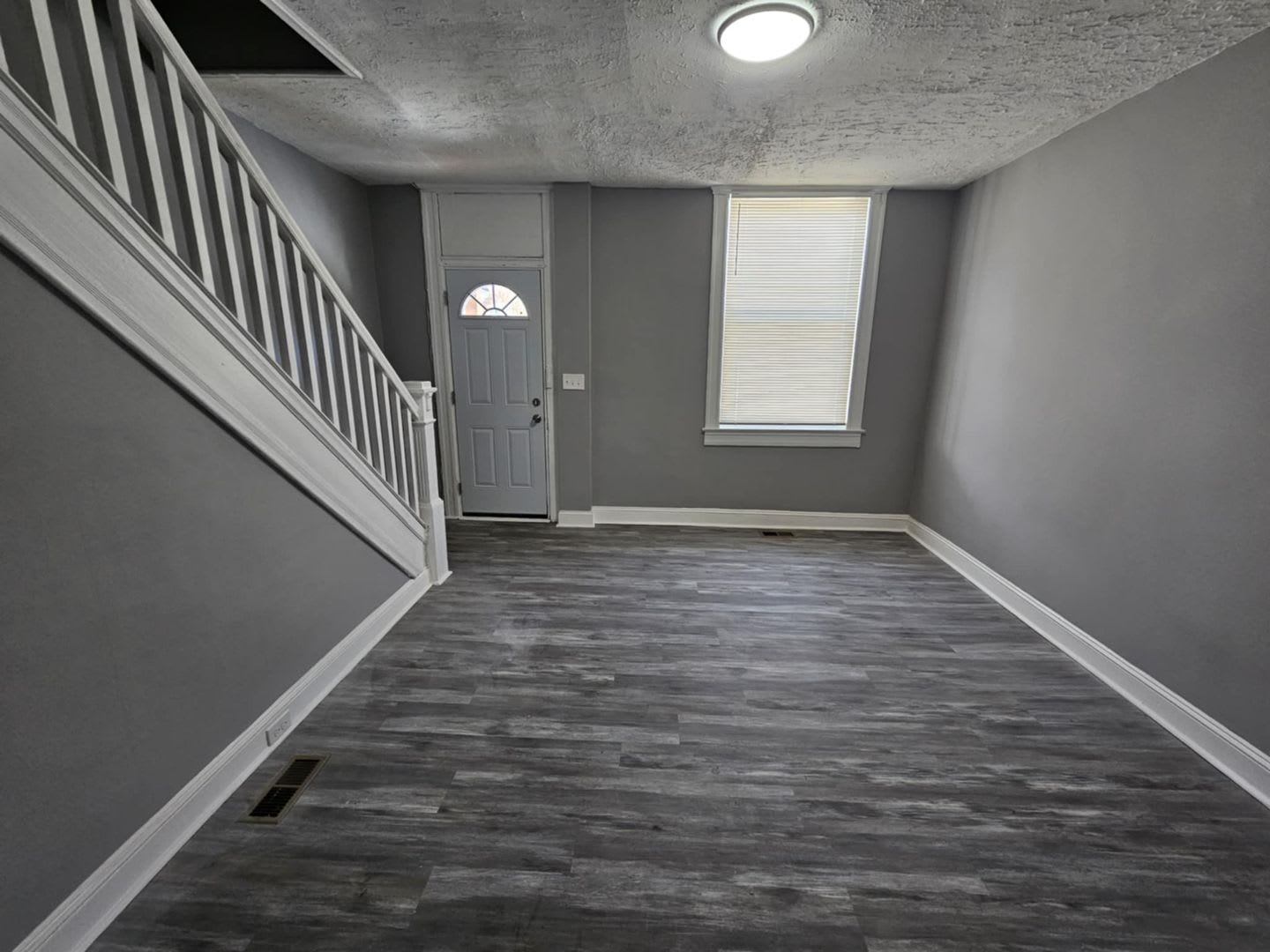 2-Bedroom Townhouse – photo 1