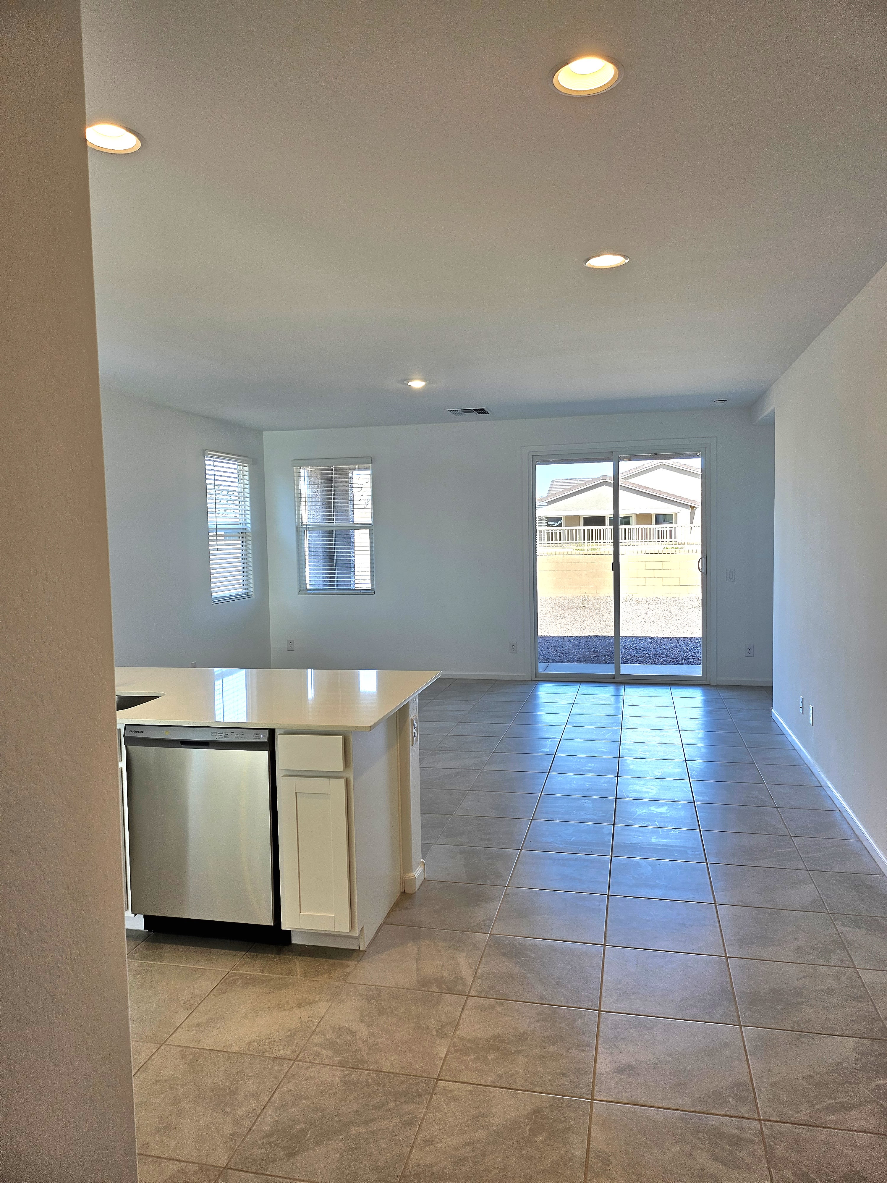 3206 E Baler Dr – photo 2