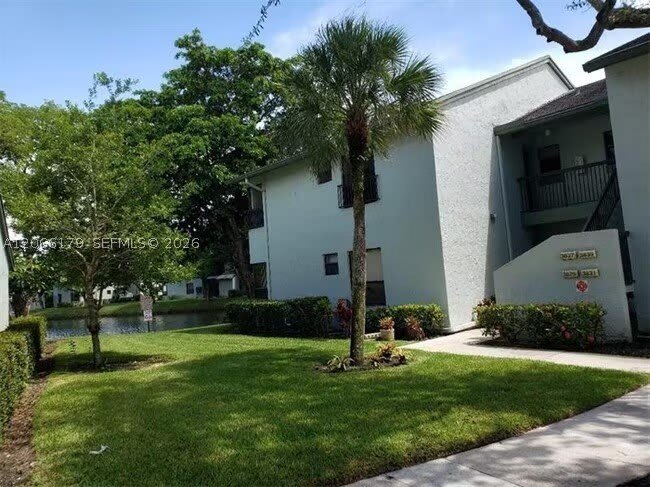 3837 Carambola Cir N – photo 2