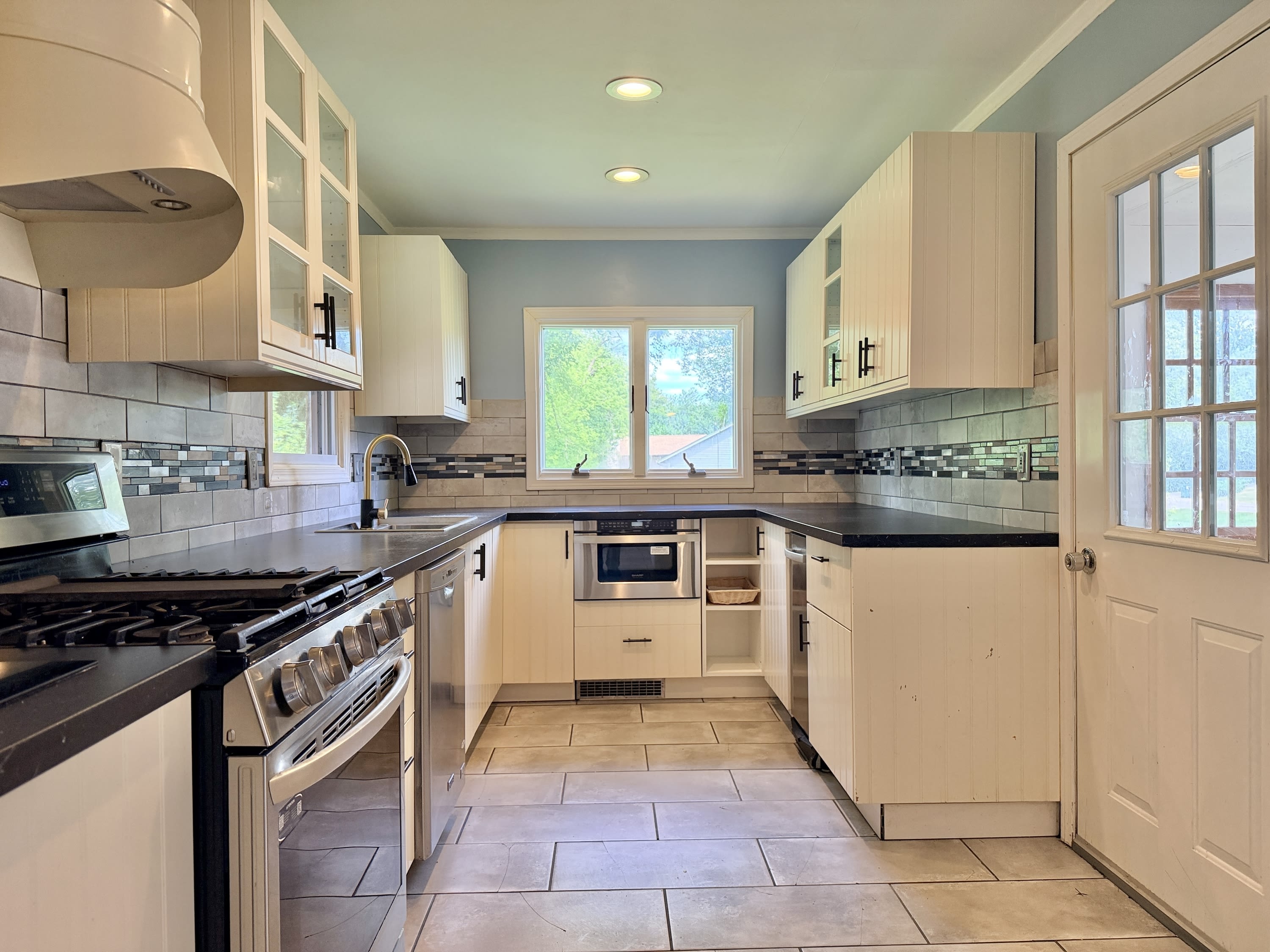 135 Pembroke Road Southwest – photo 5