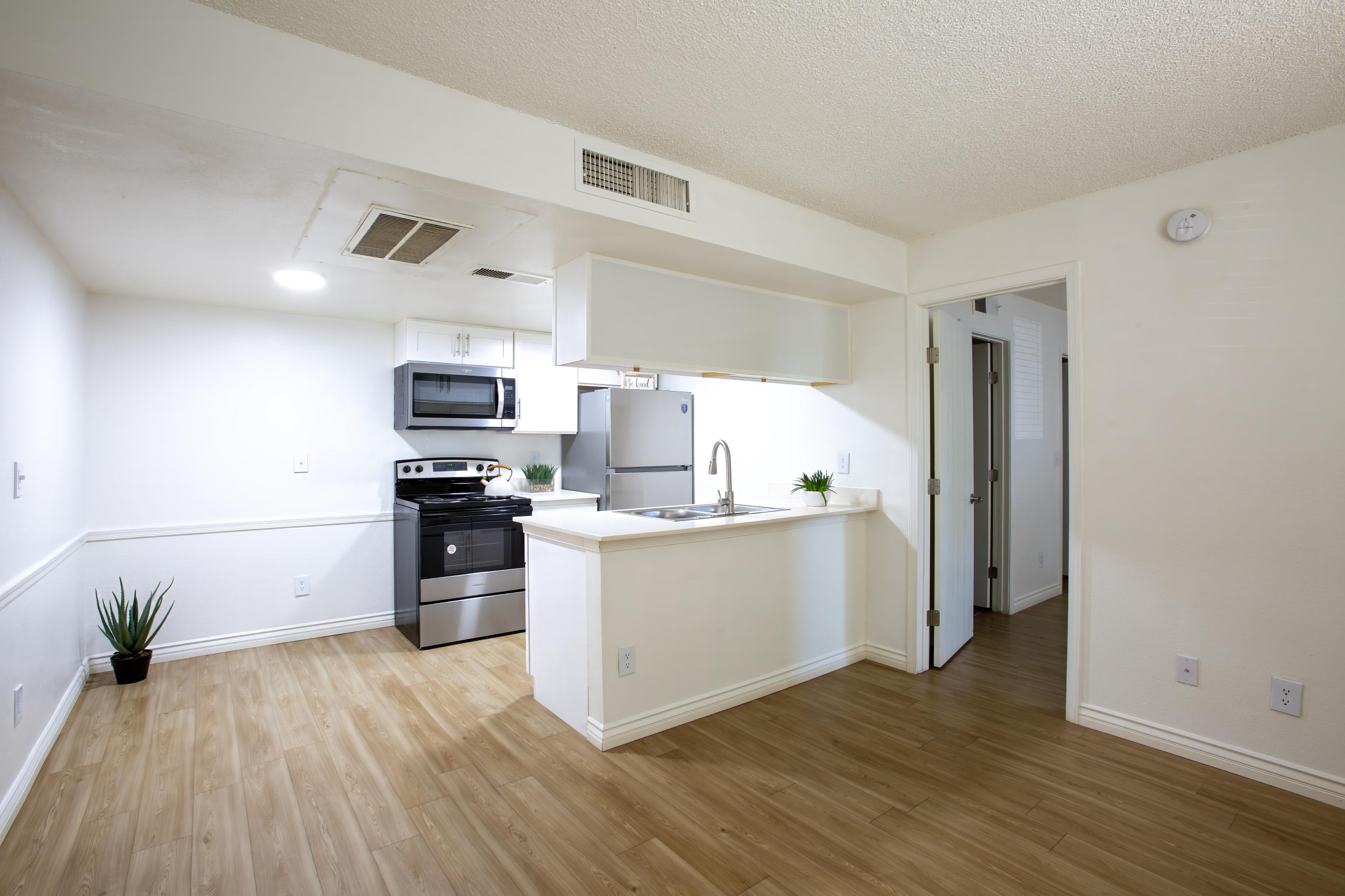 La Primera at Green Valley – photo 2