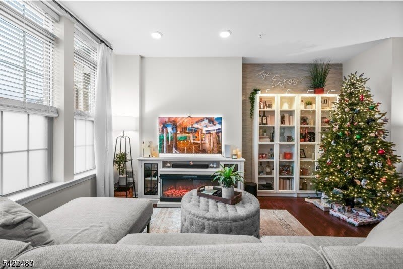 101 Robeson St – photo 3