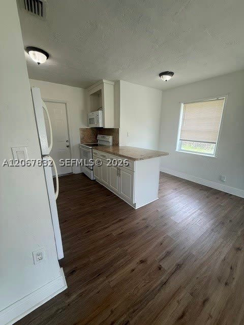 2540 NW 155ST – photo 4