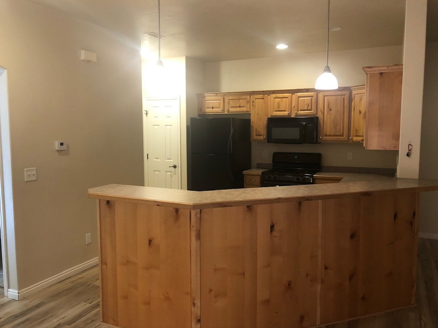 Wonderful 3 bed / 2 bath Condo with a pool – photo 3