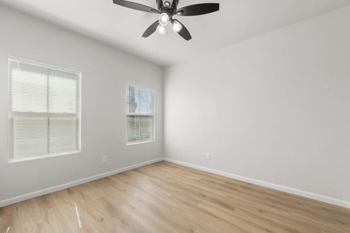 1628 Ewing Avenue – photo 4