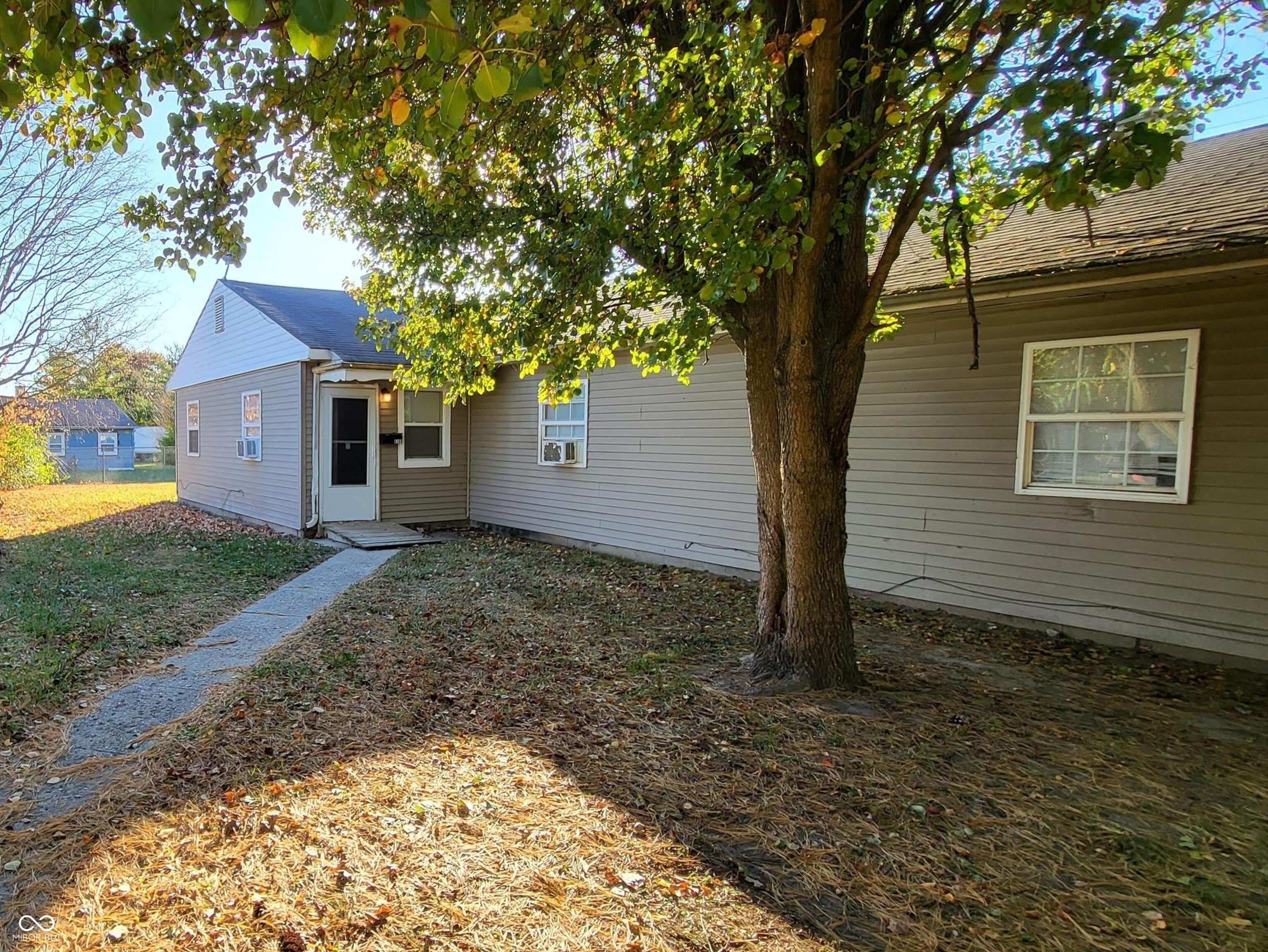 6149 Commodore Drive – photo 1