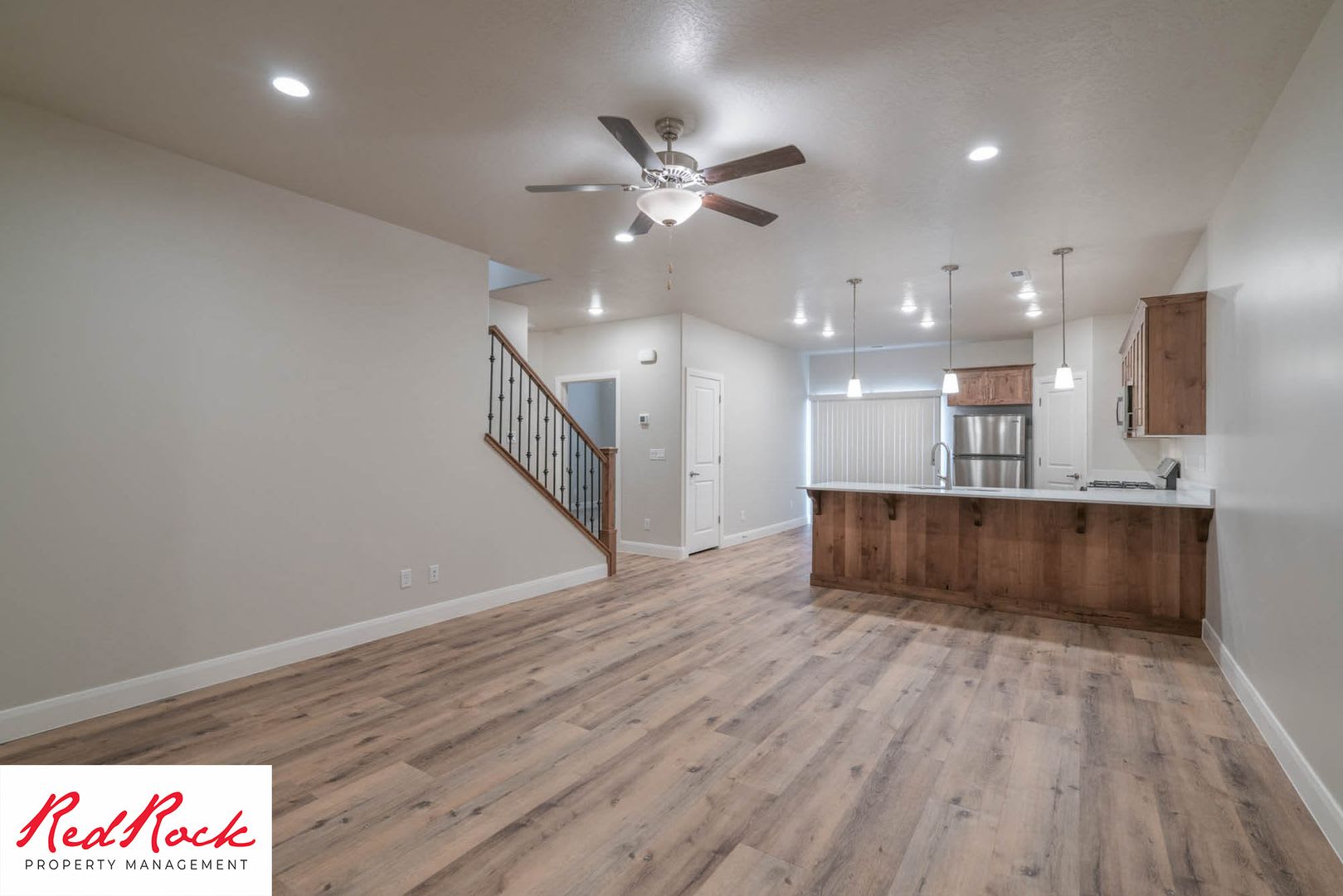Big Space, Great Place! 4 Bedroom Townhome in Hurricane Heights – photo 3