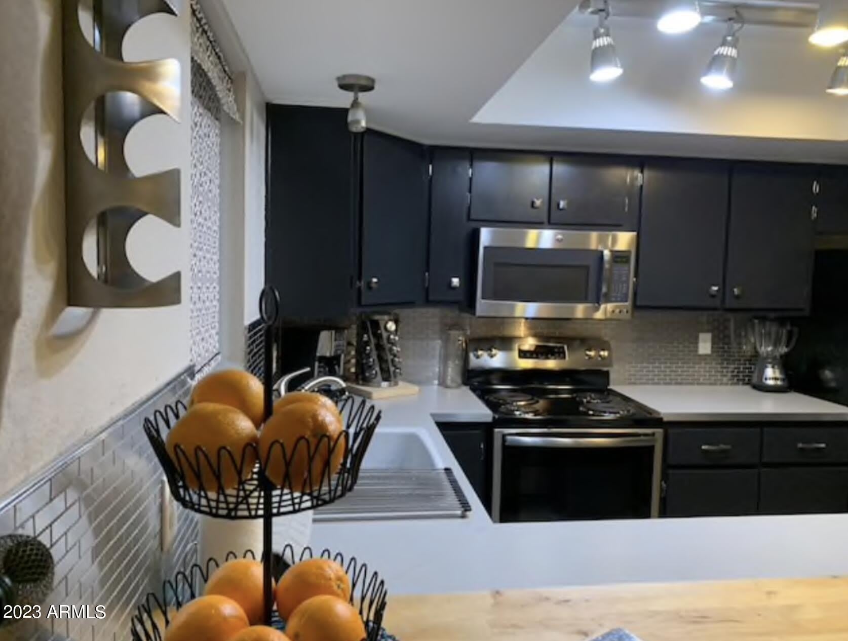1402 S JENTILLY Lane – photo 3