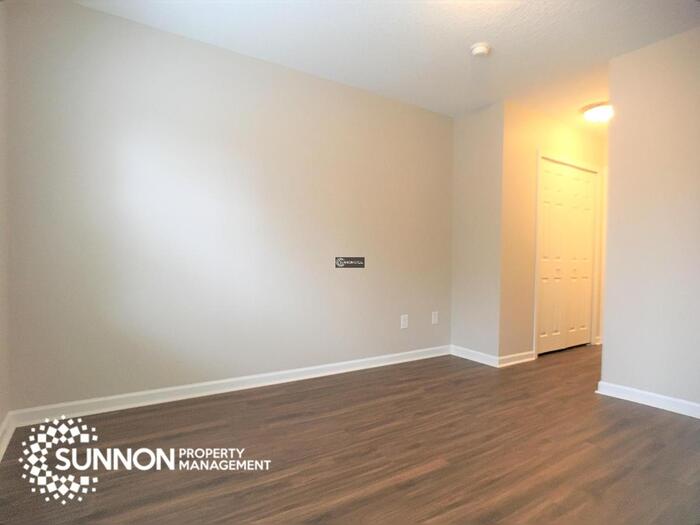 6439 Saint Bernard Way – photo 4