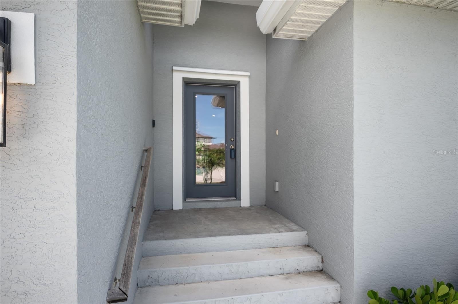 315 SWEETWATER Drive – photo 2