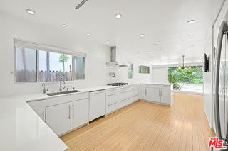 9512 Duxbury Lane – photo 2