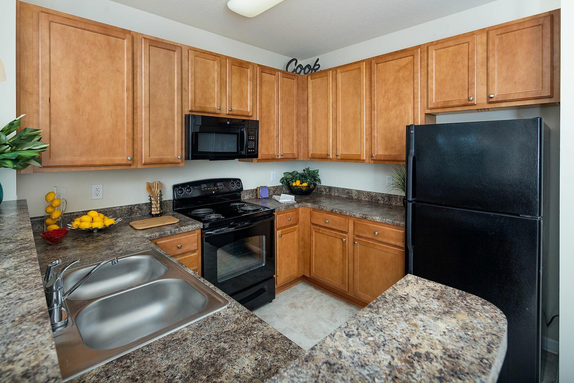 Abberly Village – photo 2