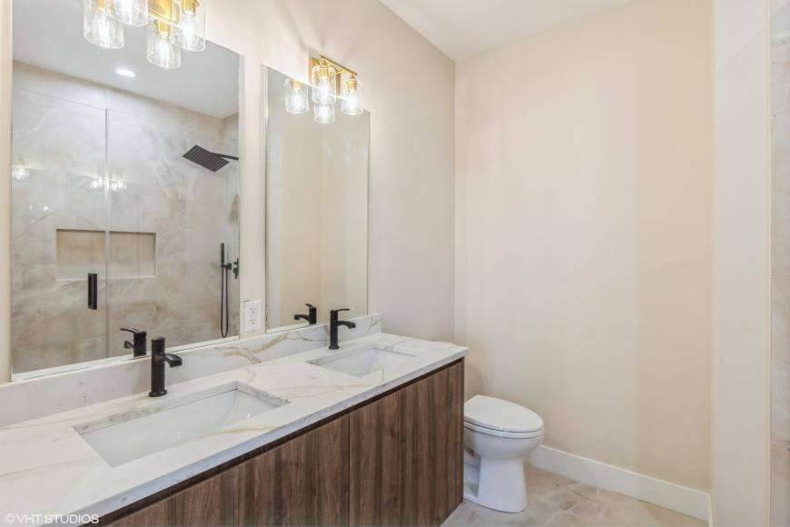 3043 West Irving Park Rd. – photo 5