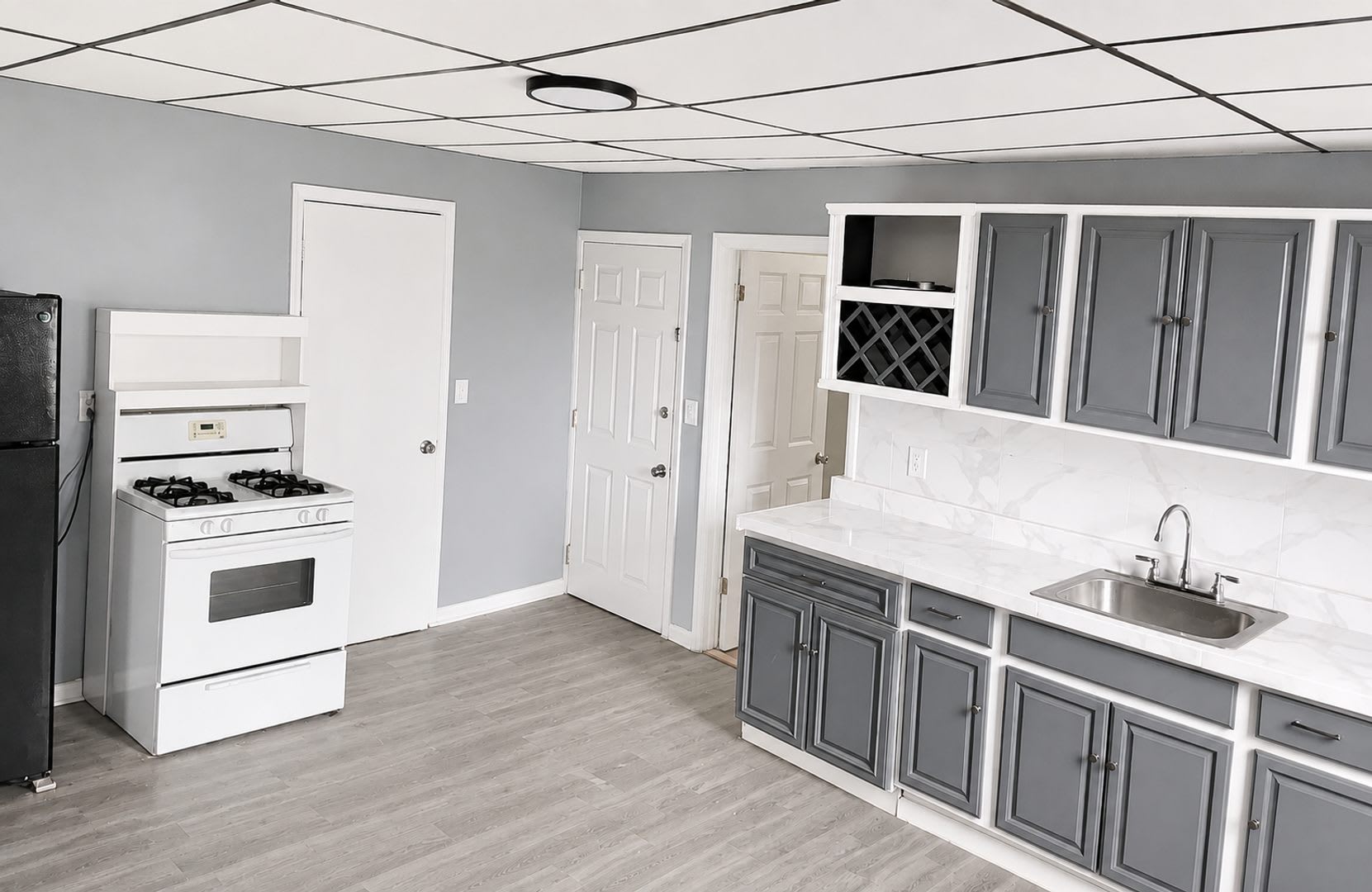 28 Hickory St – photo 2