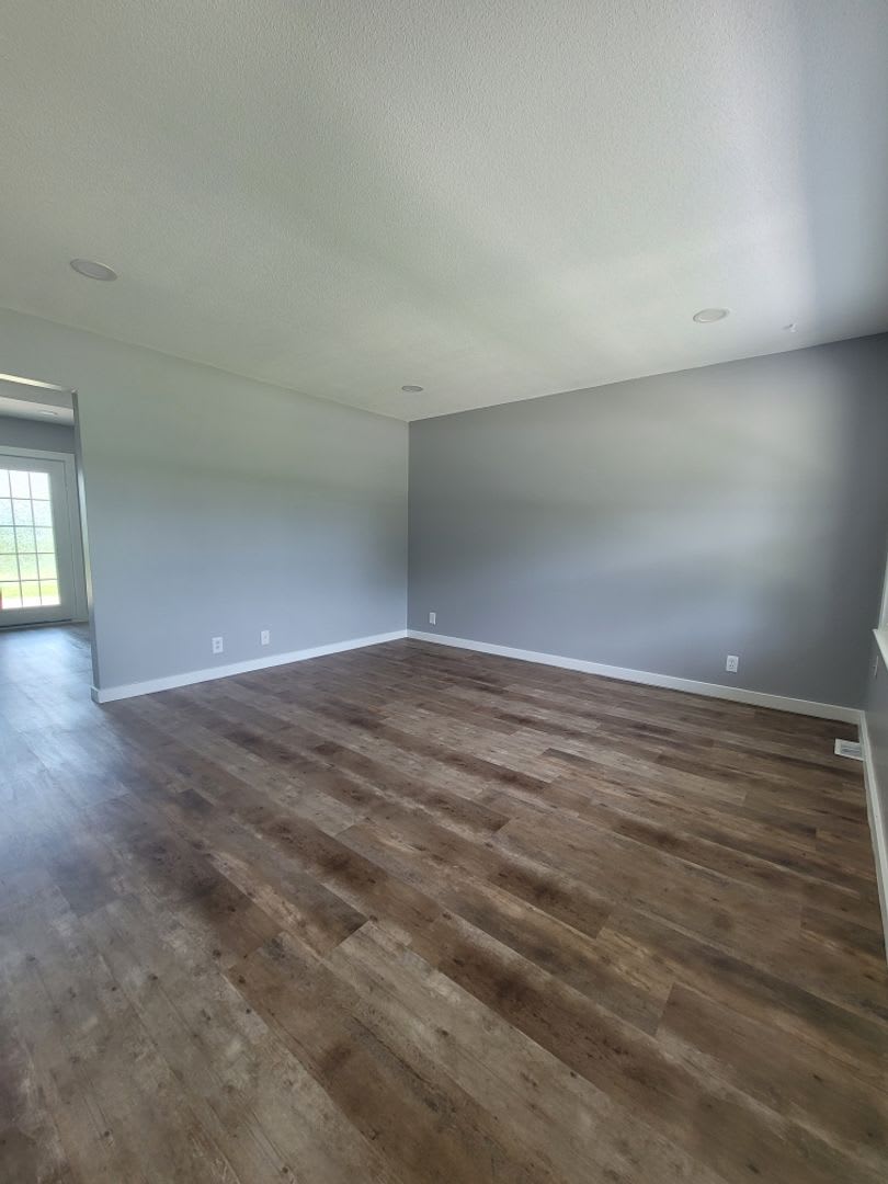 Three Bedroom Townhome! – photo 4