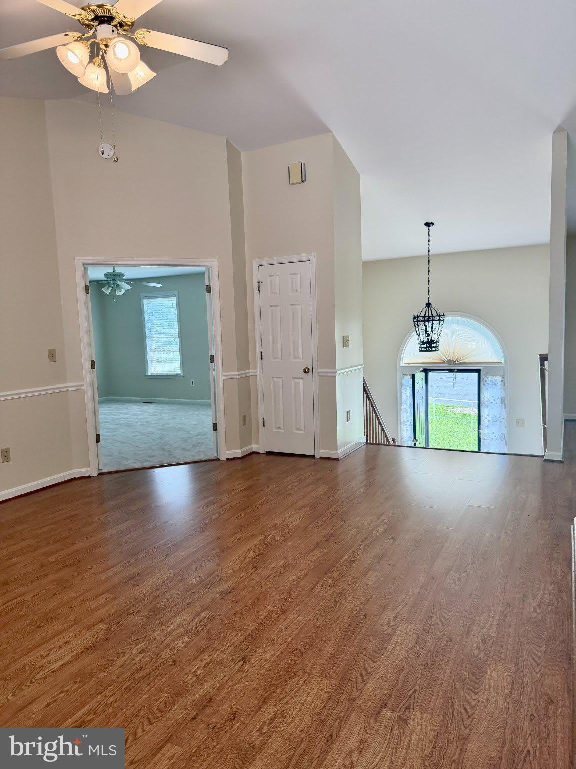 9504 S Royal Crest Court – photo 5