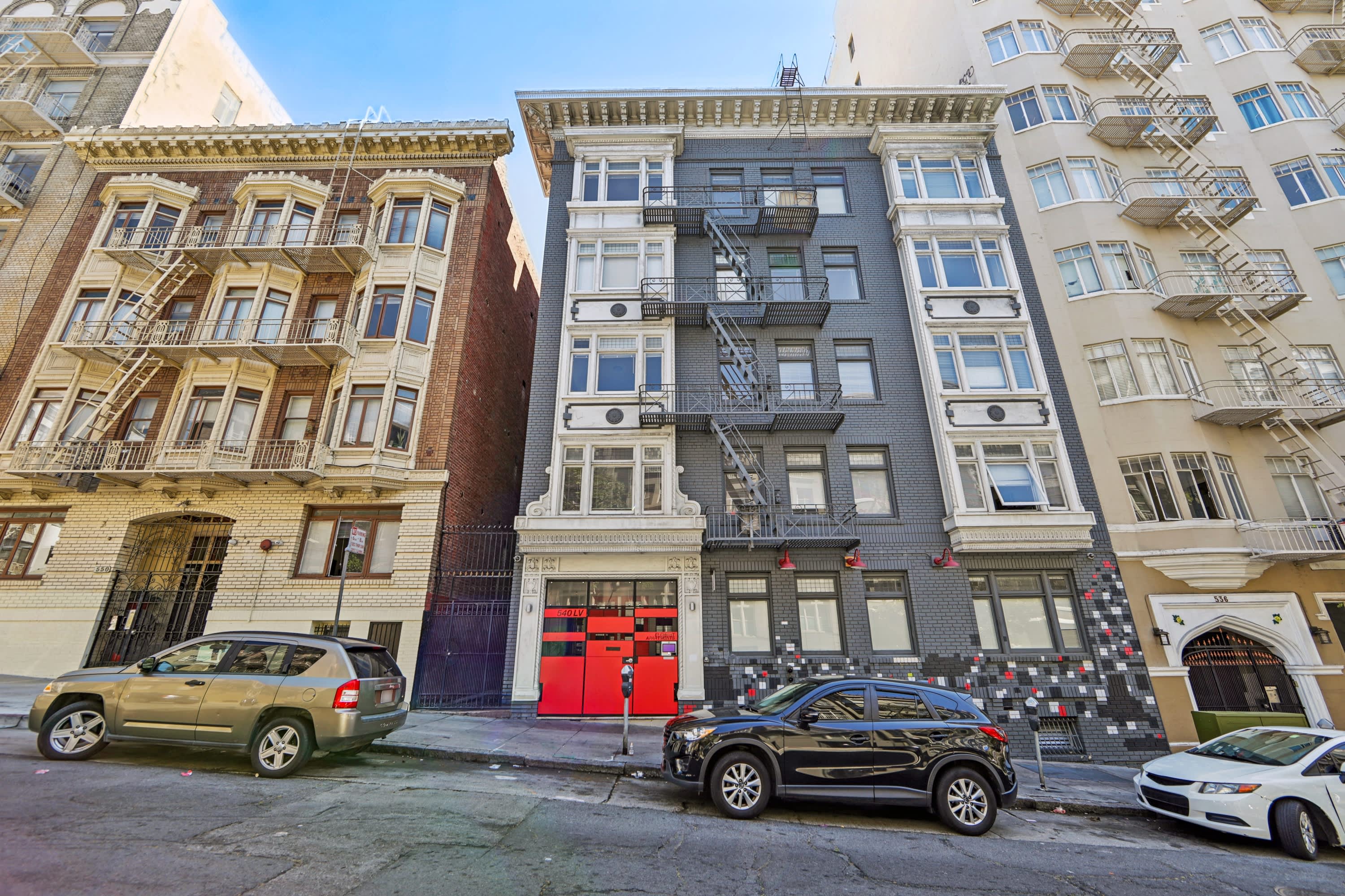 540 LEAVENWORTH Apartments – photo 4