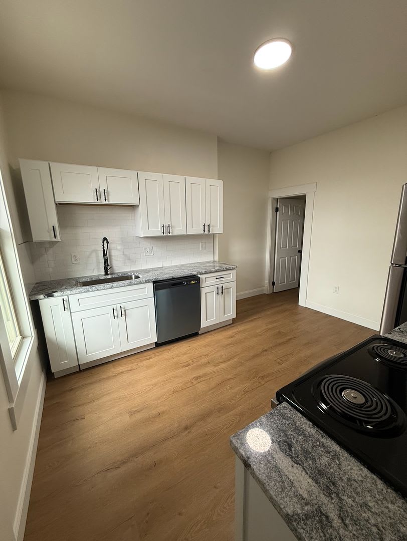 Newly Renovated 3 Bedroom 2 5 Bath Townhome In Merion Village With Single Car Garage – photo 2