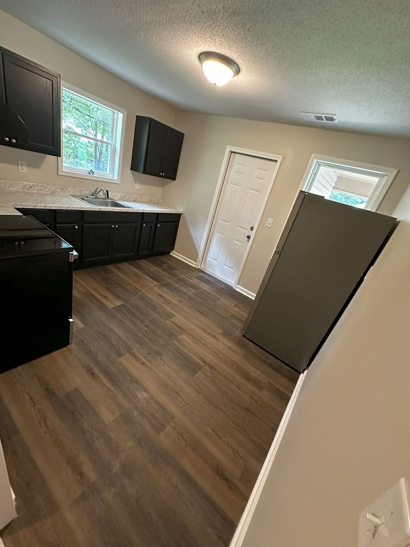 3 Bedroom 1 Bath Home – photo 2