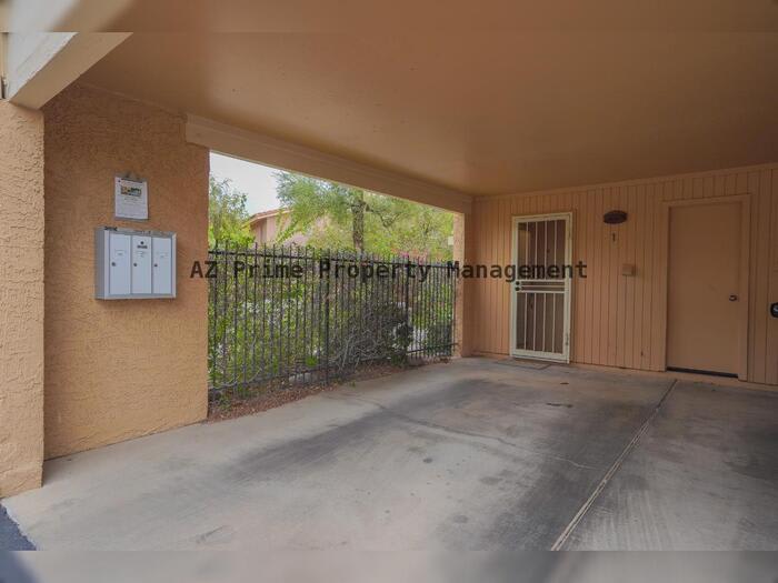 10407 North 10th Place – photo 3
