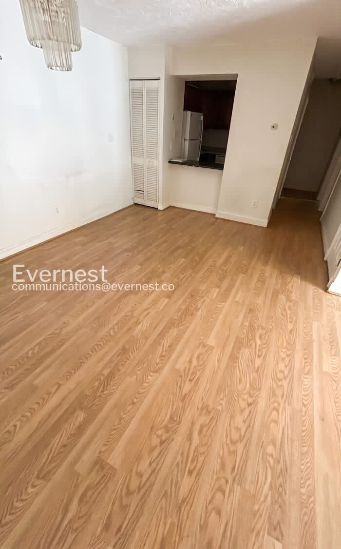 201 North Emory Drive – photo 5