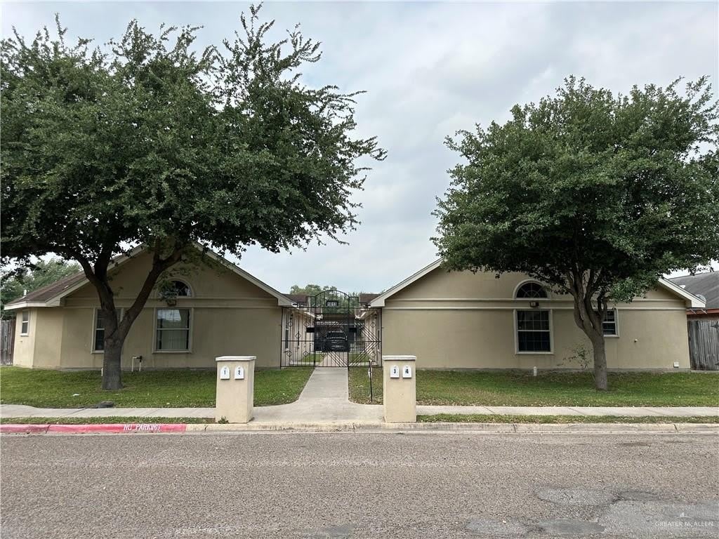 1813 Bahamas Drive – photo 1