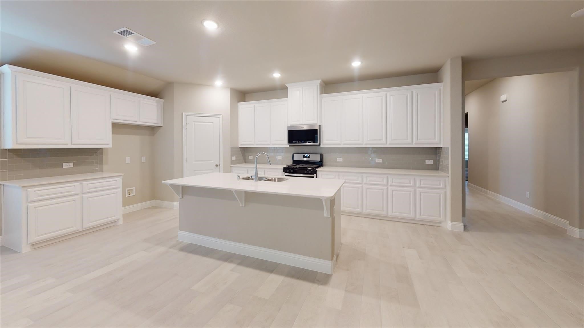 1420 Elizabeth Street – photo 5