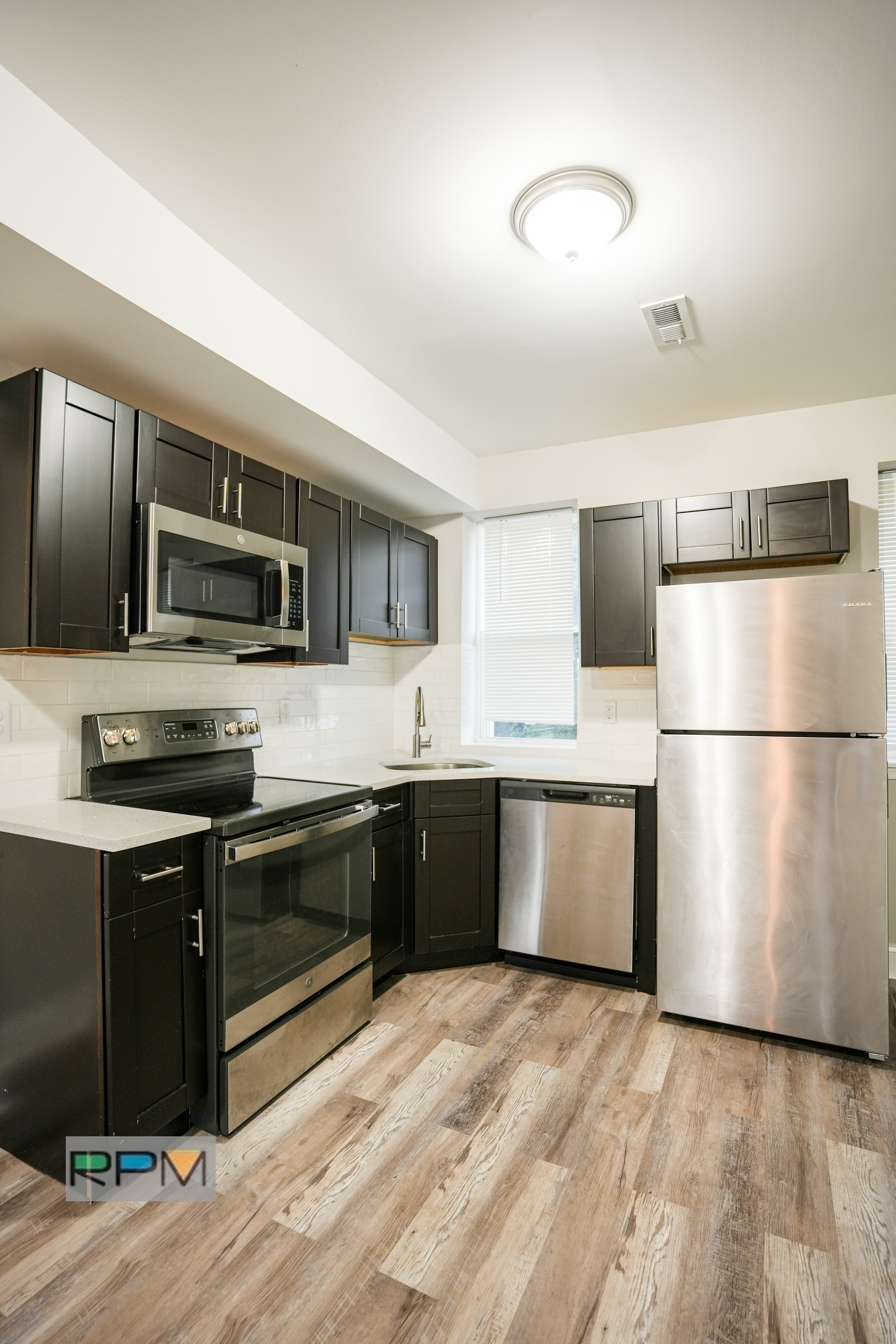 3138 Stafford St – photo 5