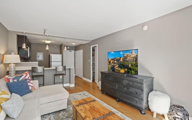 1101 3rd St SW Apt 408 – photo 2