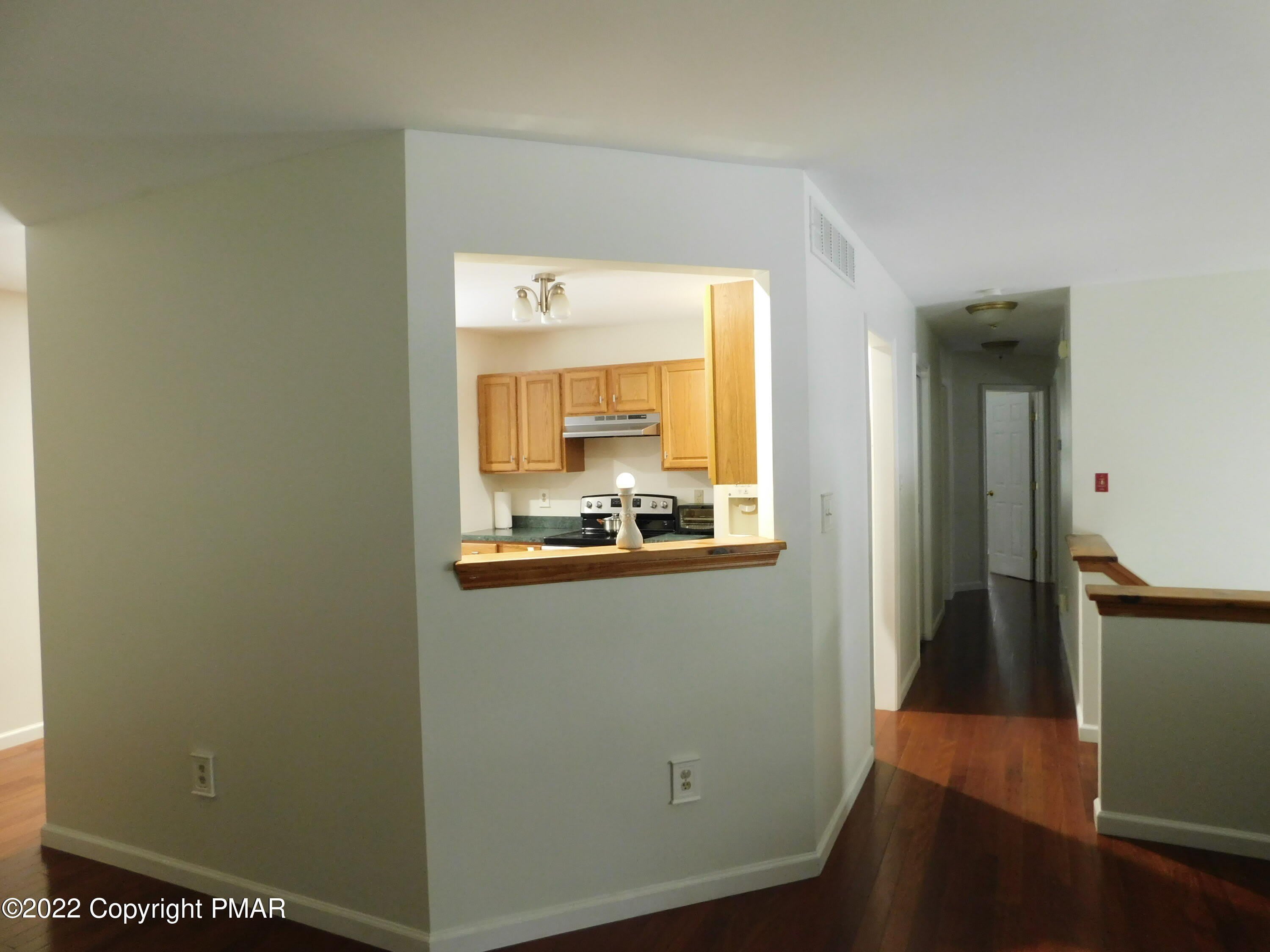 5373 Spruce Lane – photo 4