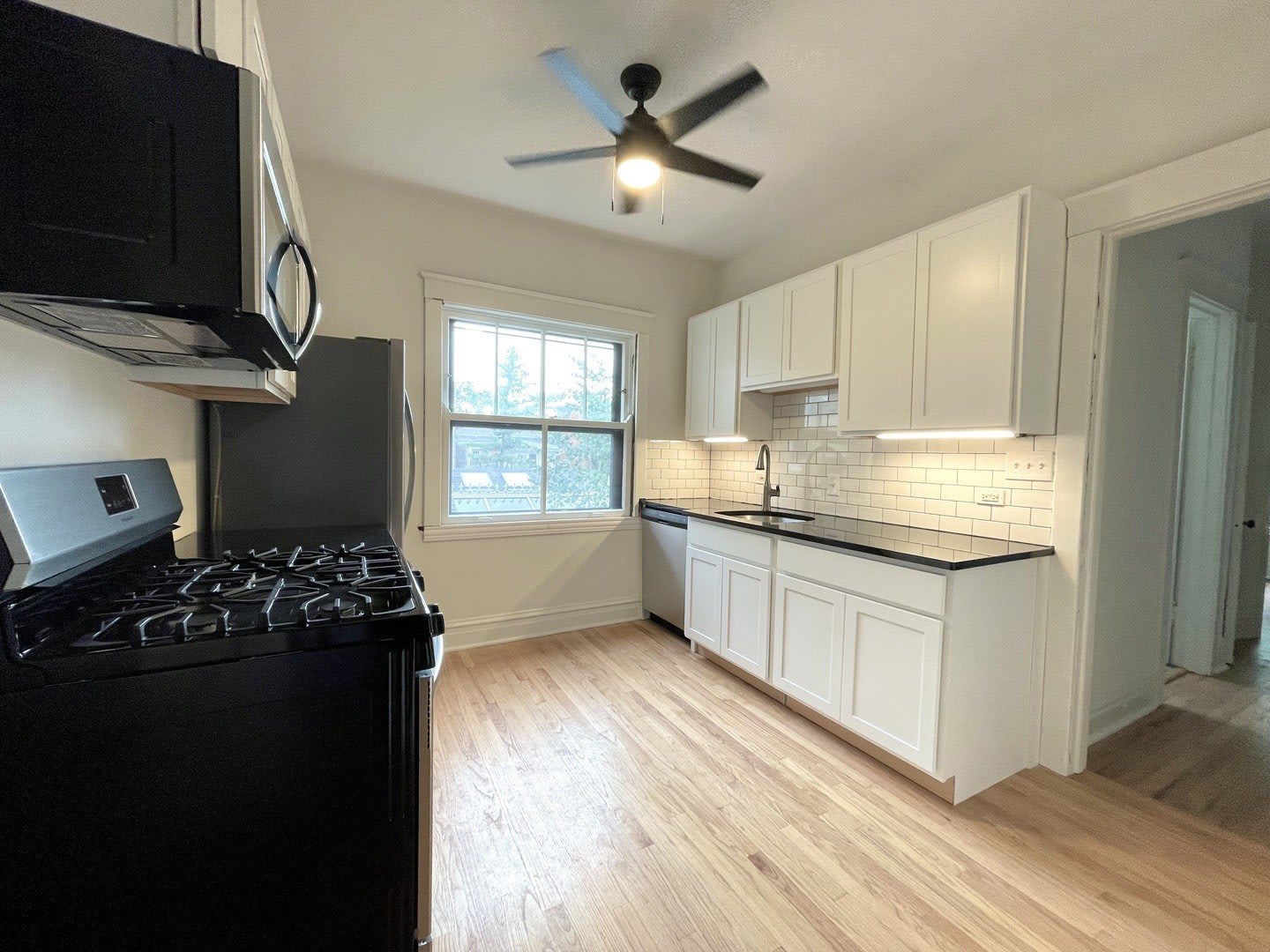 1233 JUDSON Avenue – photo 5