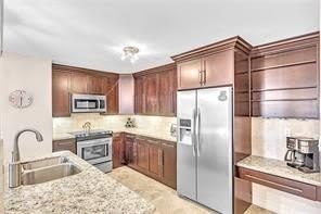 1150 HILLSBORO MILE – photo 5