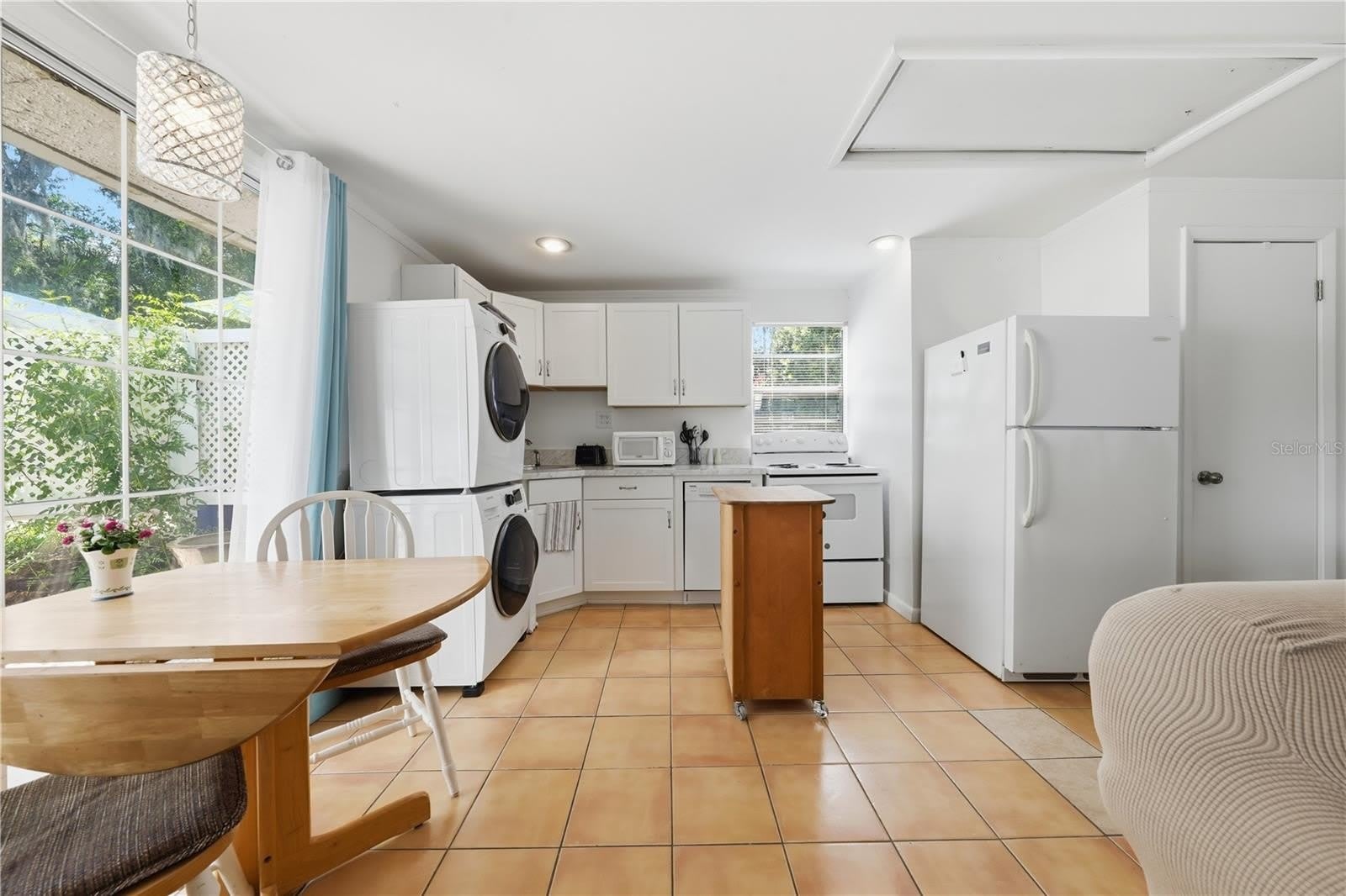 206 E 9TH Avenue – photo 2