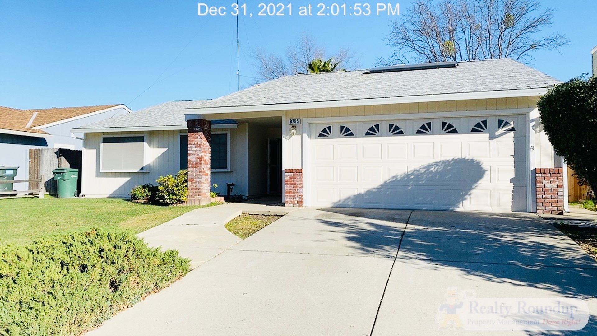2 Bedroom, 2 Bathroom Home with a Den/Office – photo 1