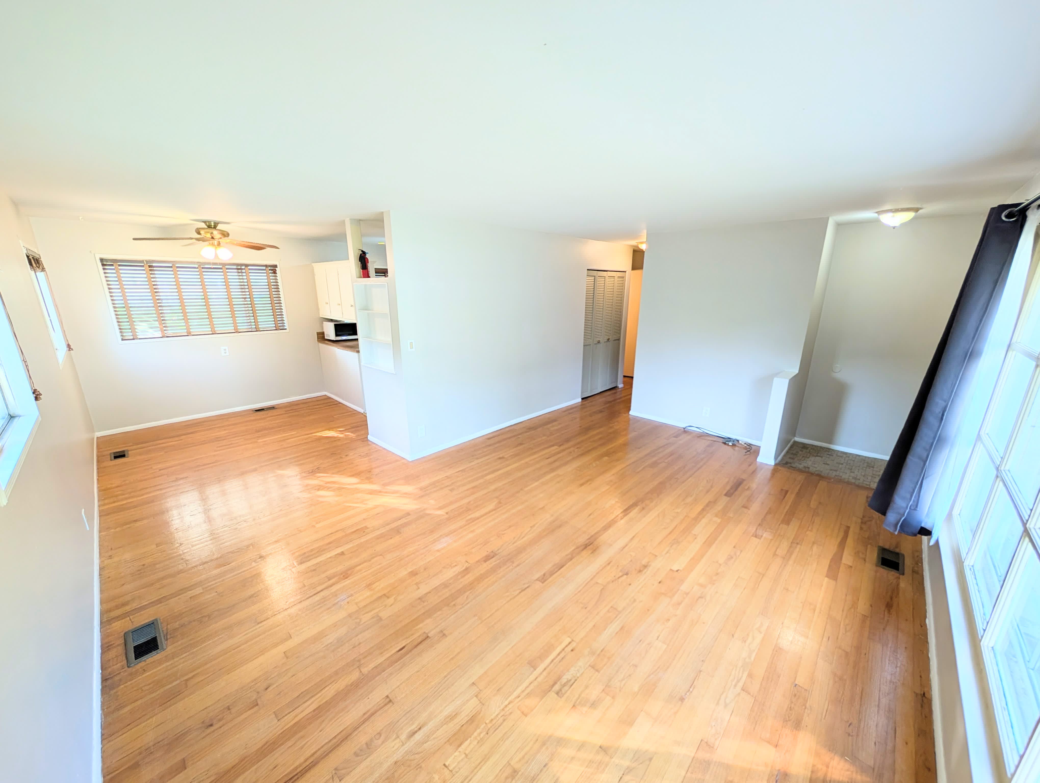 2734 Hampshire Road – photo 4