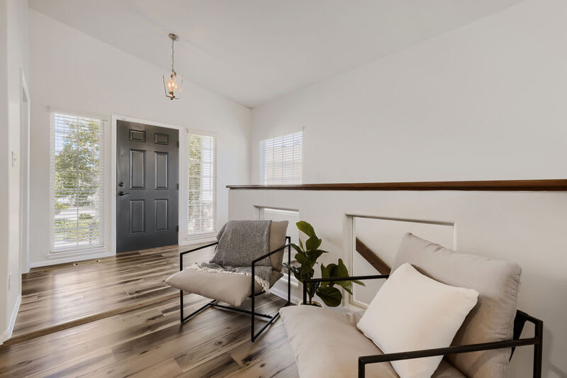 9506 Hollydale Court – photo 4