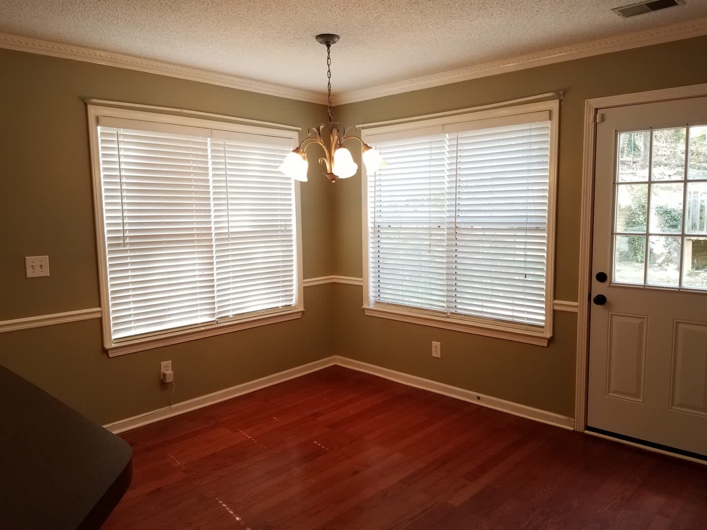Great One Story With Bonus Room Over Garage – photo 4