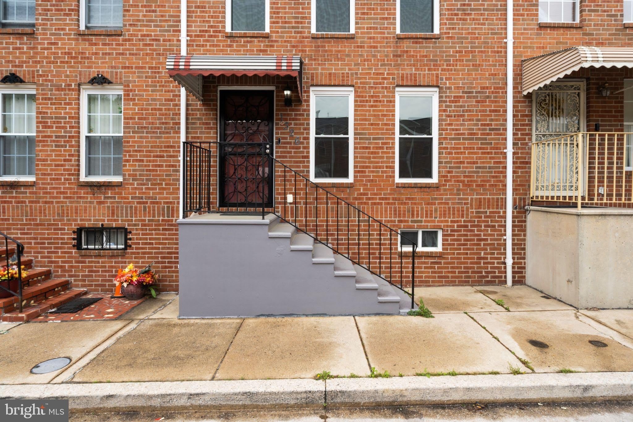 1326 N STOCKTON Street – photo 1