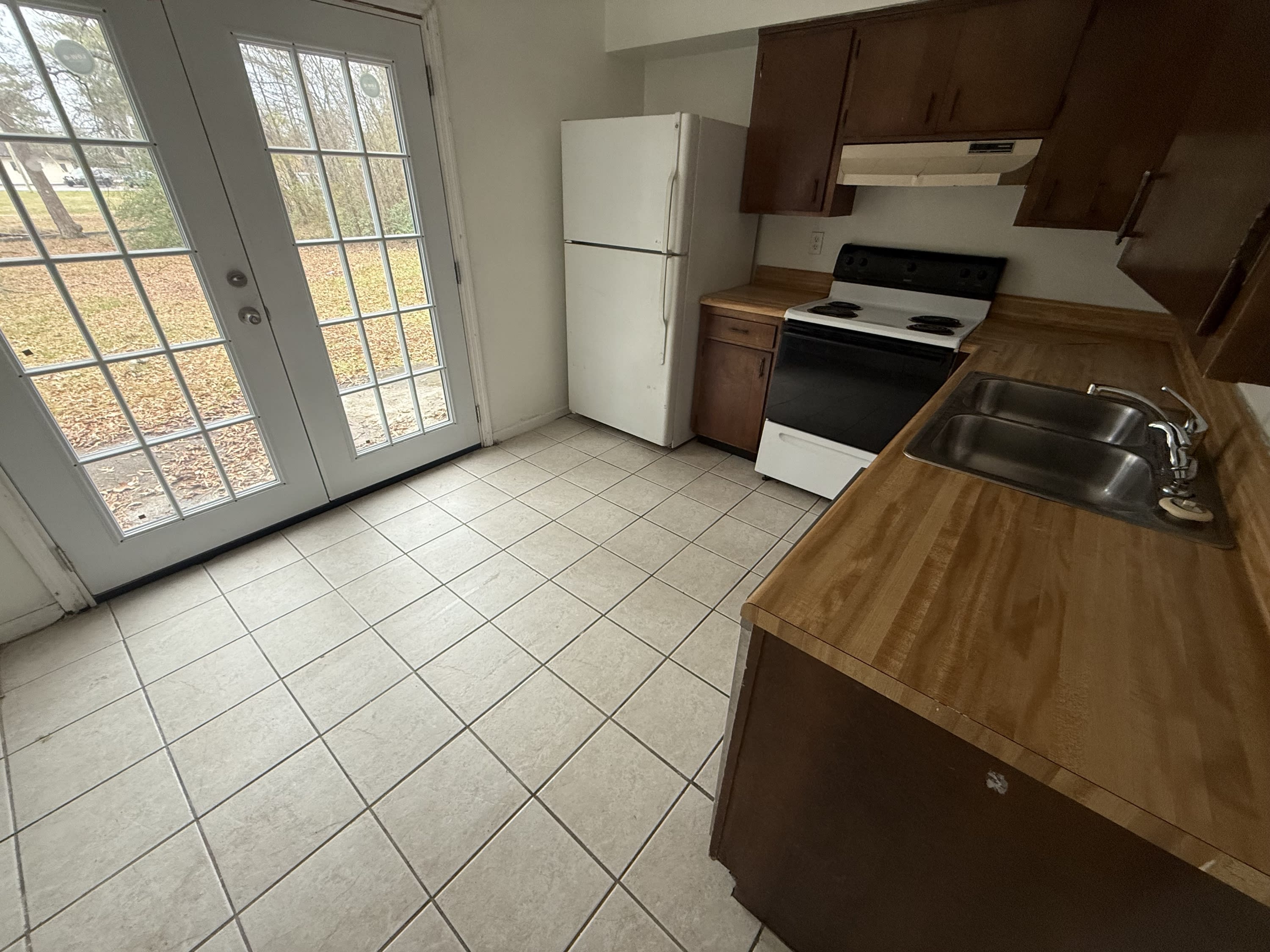 1112 S Saint Marks AveApt B – photo 3