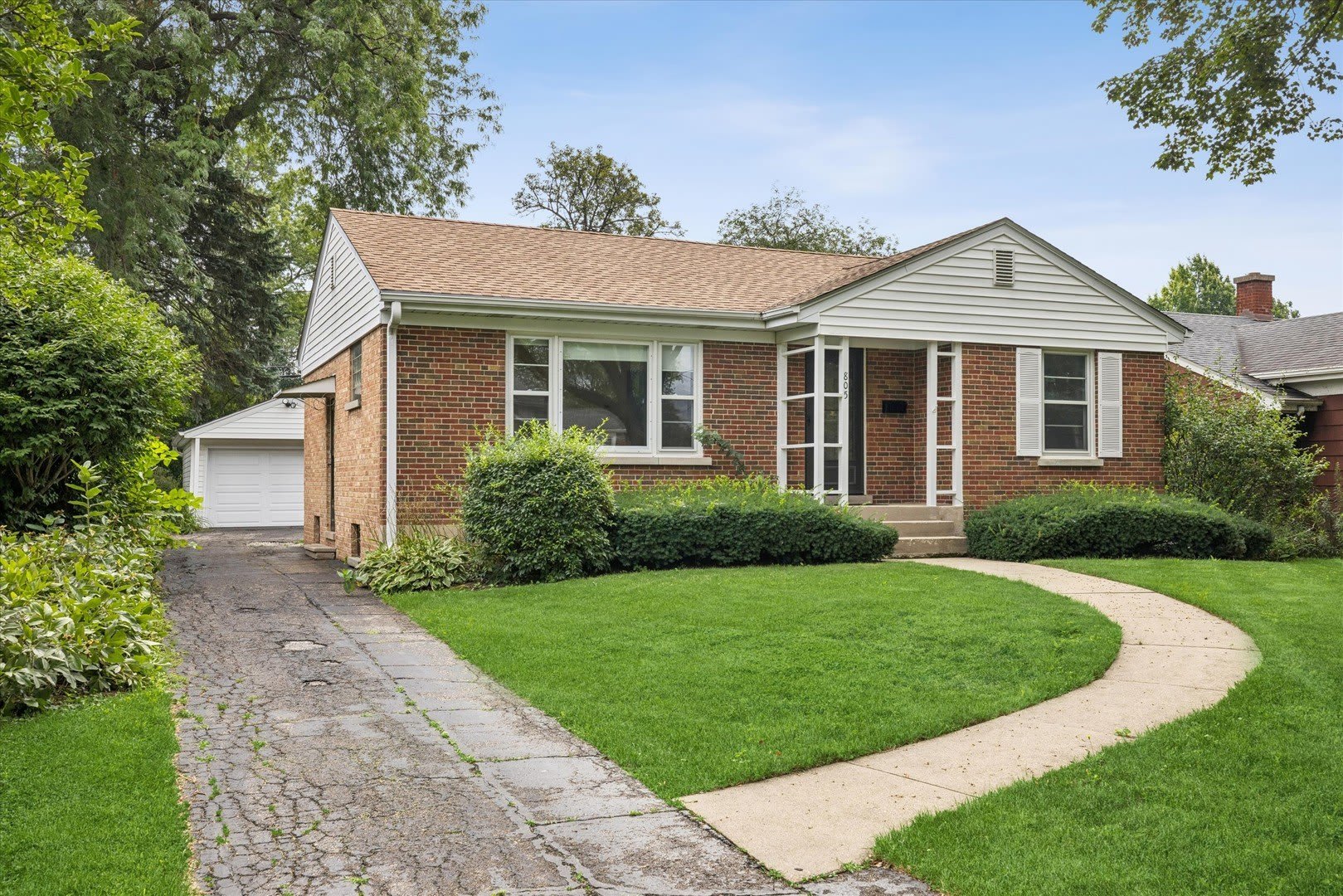 805 N Mitchell Avenue – photo 2