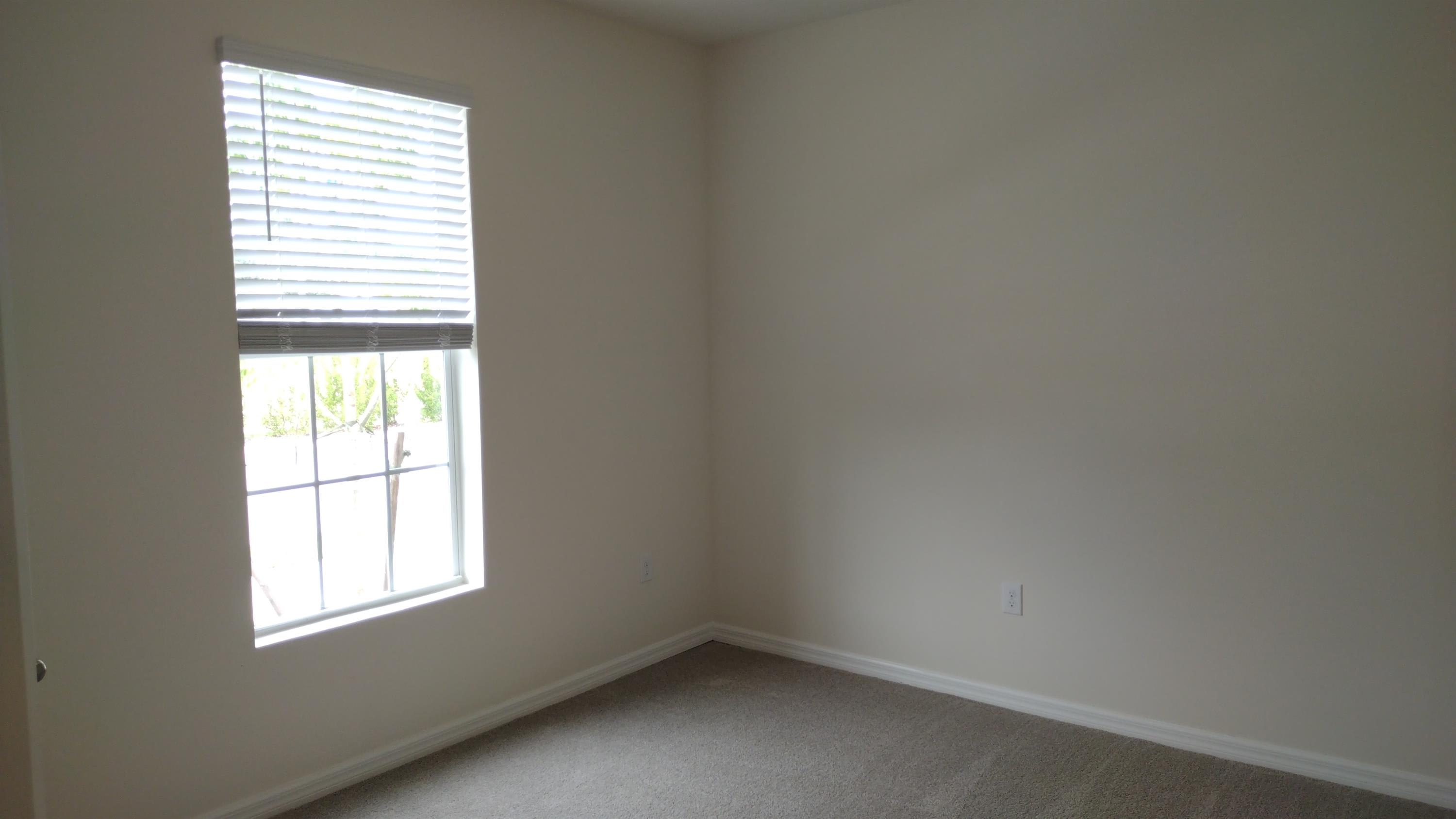 816 Friendship Circle – photo 5