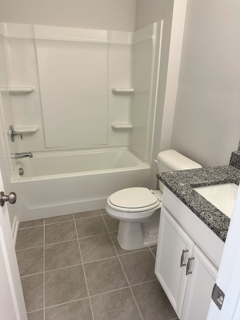 Room in 4 Bedroom Townhome at Austin Falls Sta – photo 4