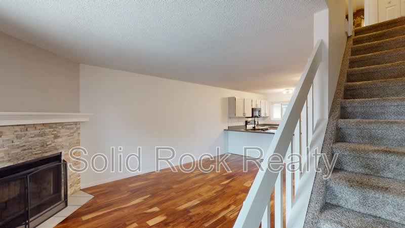 1297 Vondelpark Drive – photo 2