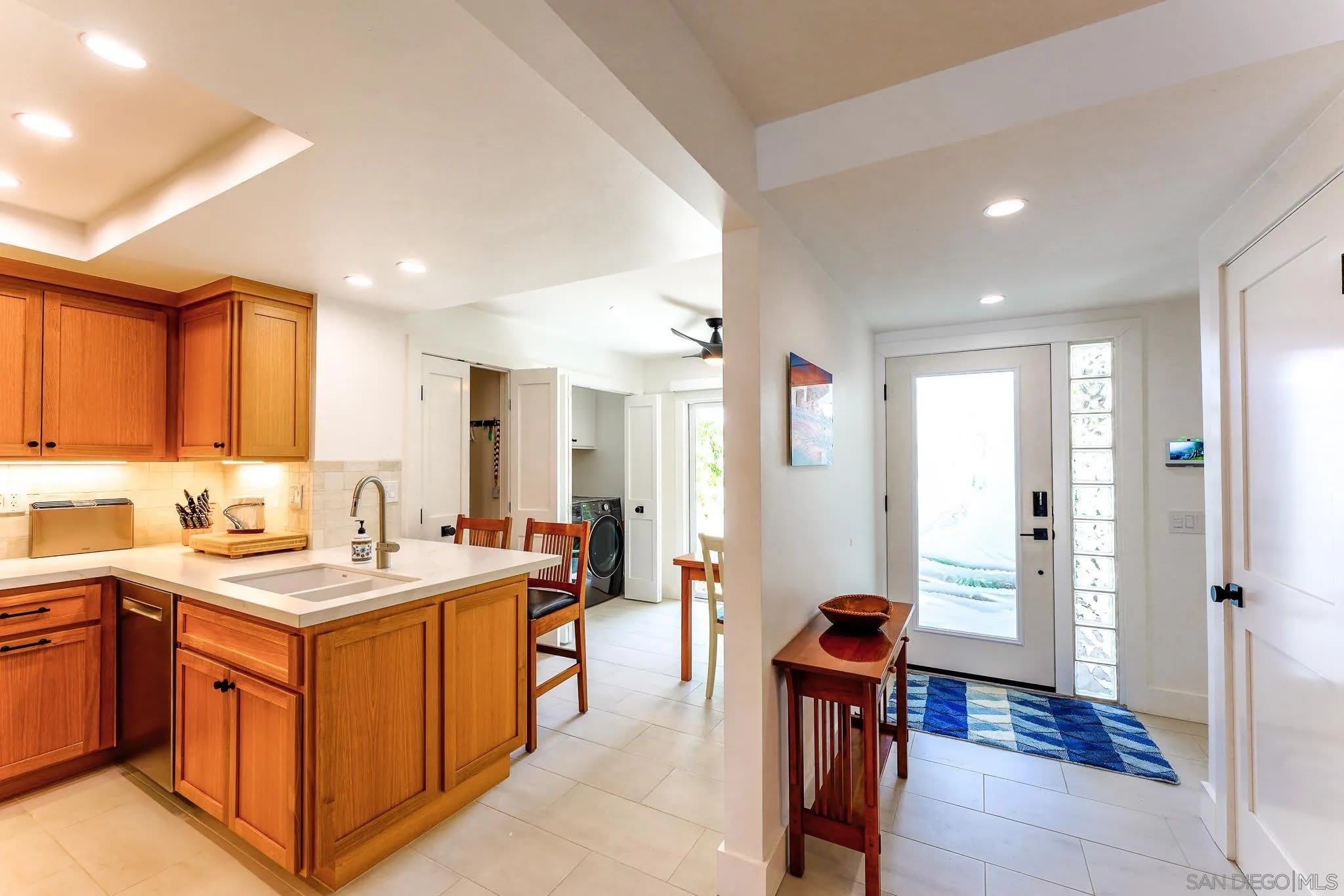101 Kingston Court W – photo 5
