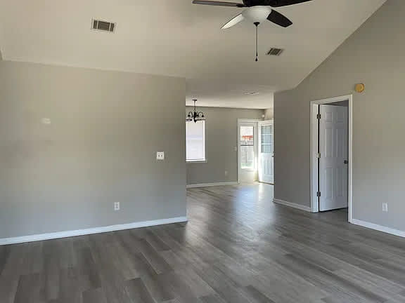 1311 Loblolly Dr – photo 2