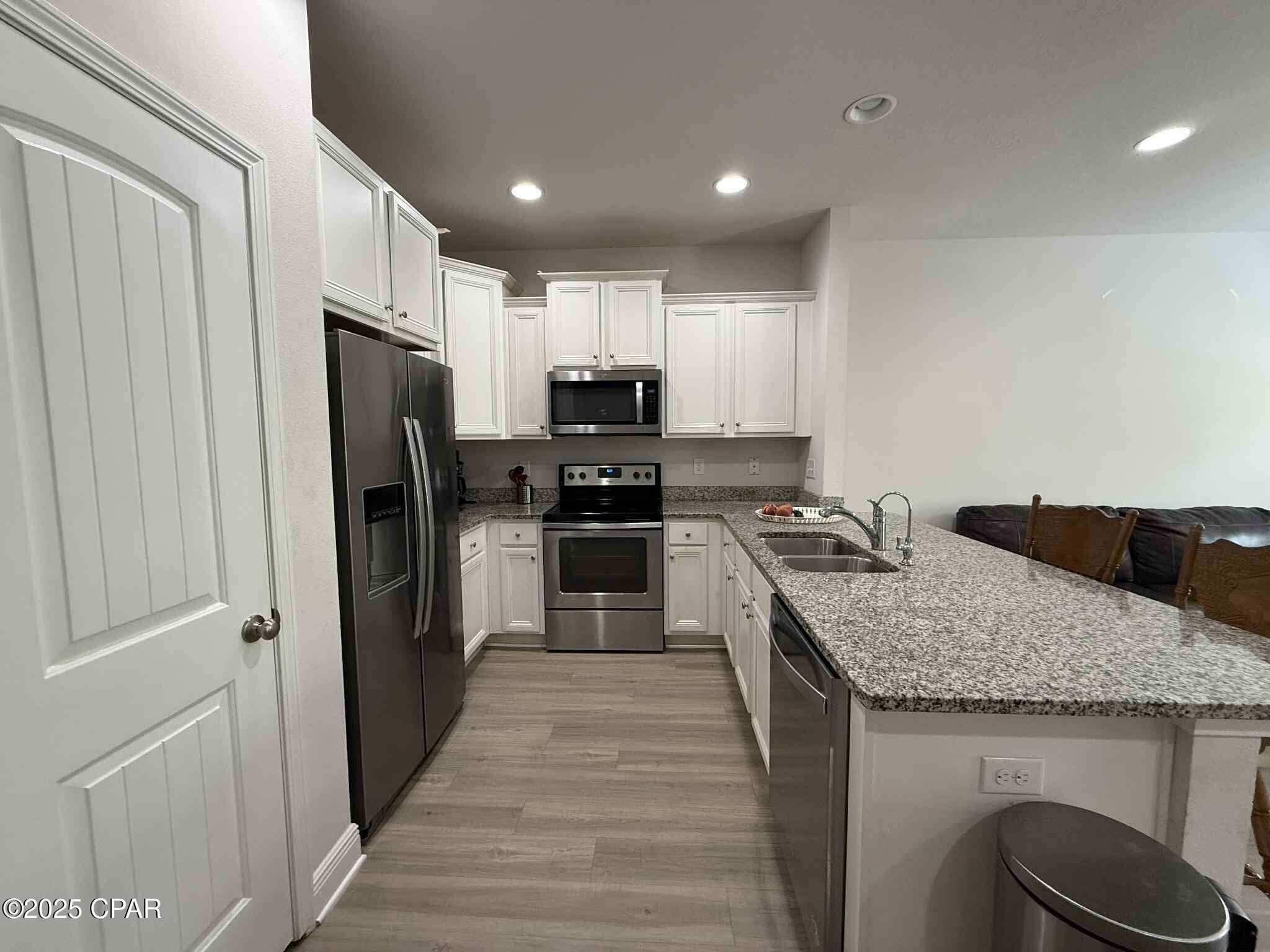 7578 Shadow Lake Drive – photo 4