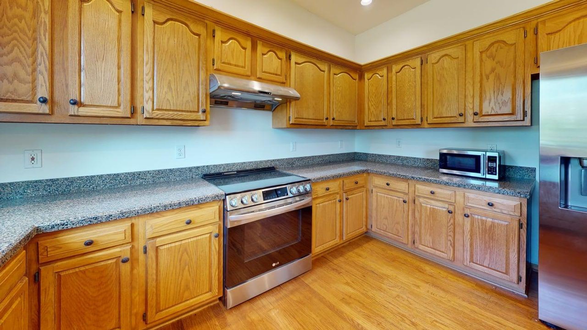 Executive Home In Ames – photo 5