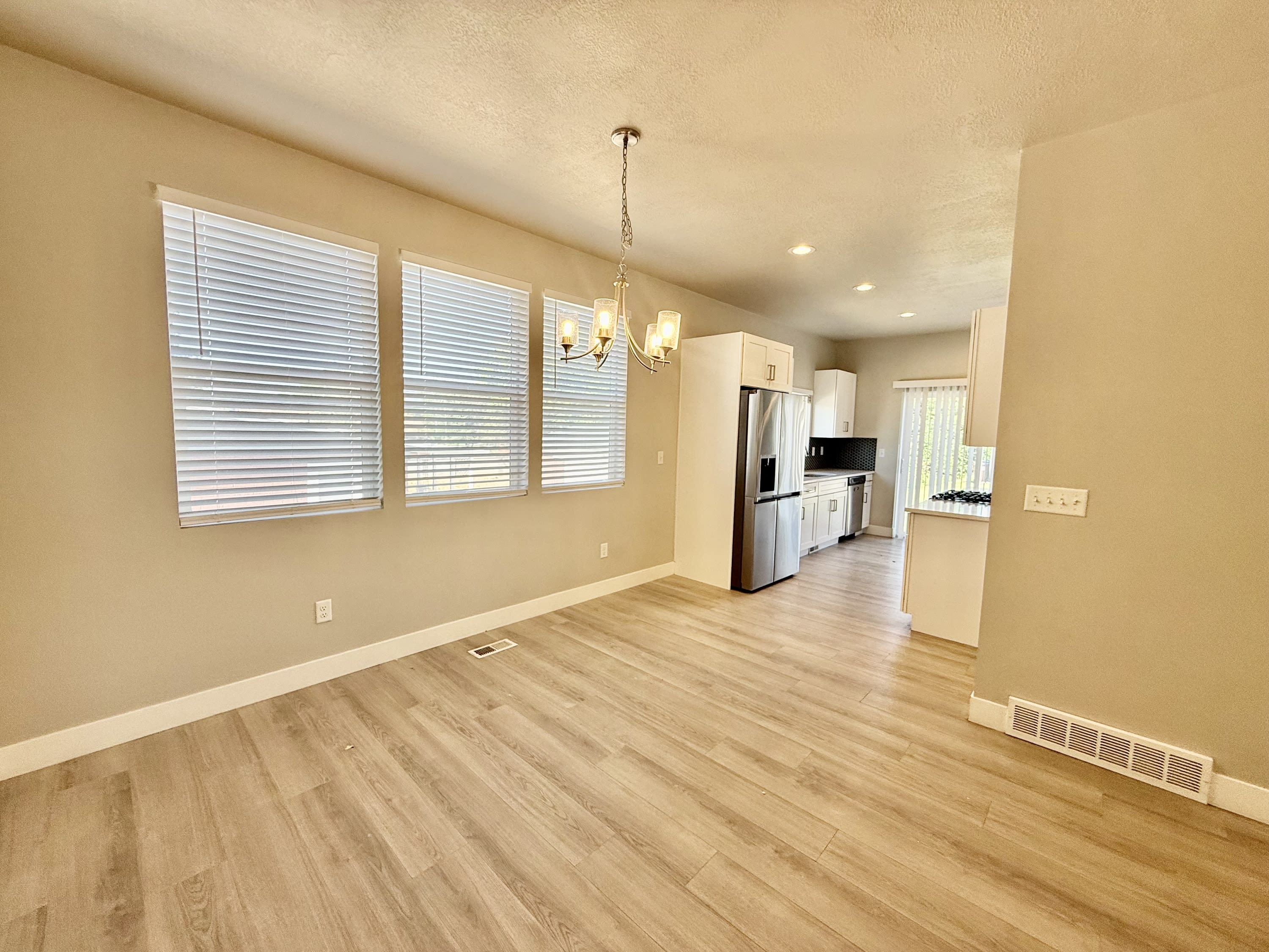 6871 South 190 EastUnit B – photo 4