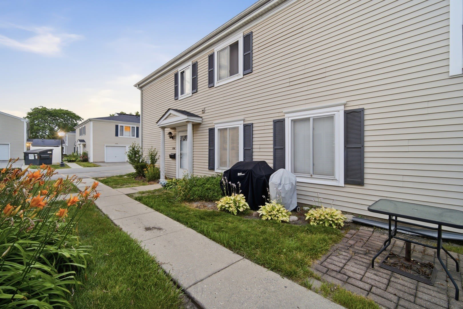 1306 Cove Drive – photo 1